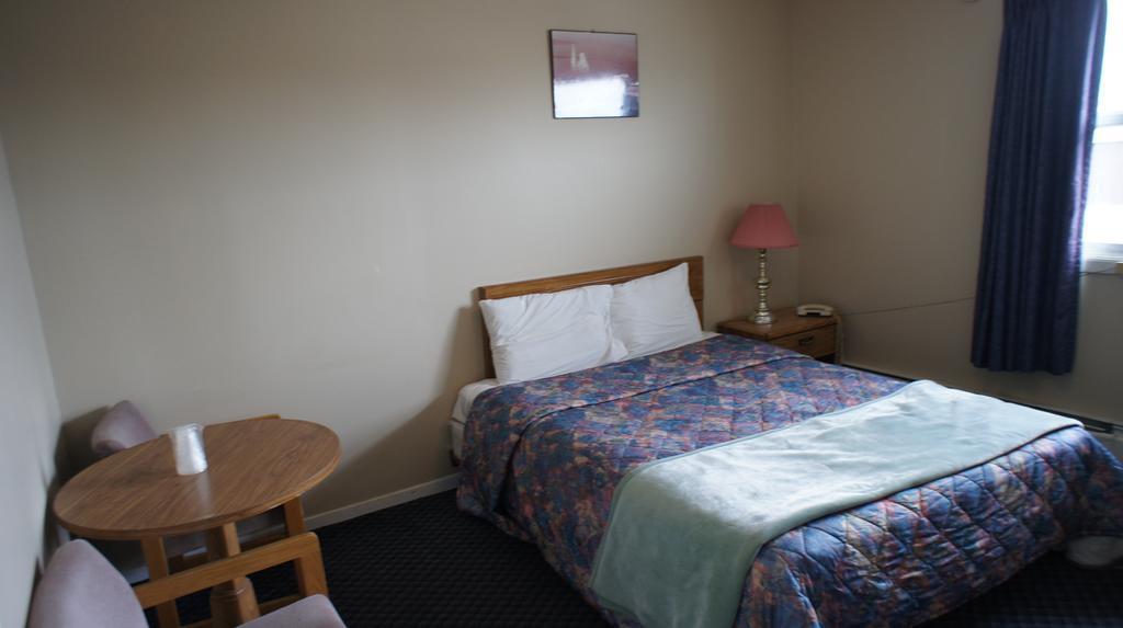 Hotel Downtown Niagara Falls